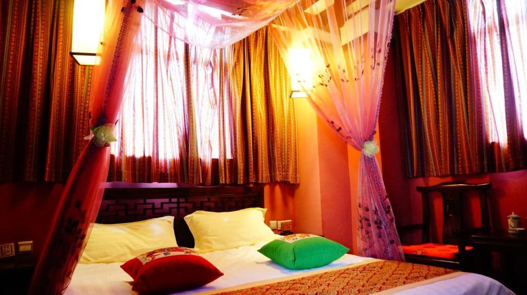 Lijiang Wangjia Courtyard Inn Phòng bức ảnh